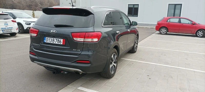 Kia Sorento 3.3 бензин ЕХ V6, снимка 6 - Автомобили и джипове - 47122837