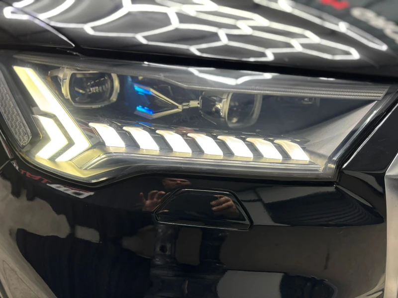 Audi SQ7 PANO* Distr* MATRIX* Head Up* Bose* 360* 435к.с, снимка 2 - Автомобили и джипове - 47055868