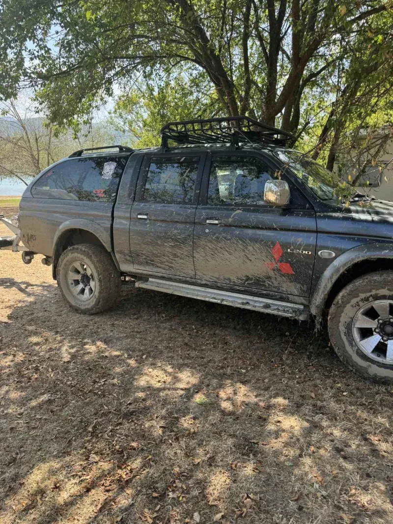 Mitsubishi L200, снимка 4 - Автомобили и джипове - 48668807