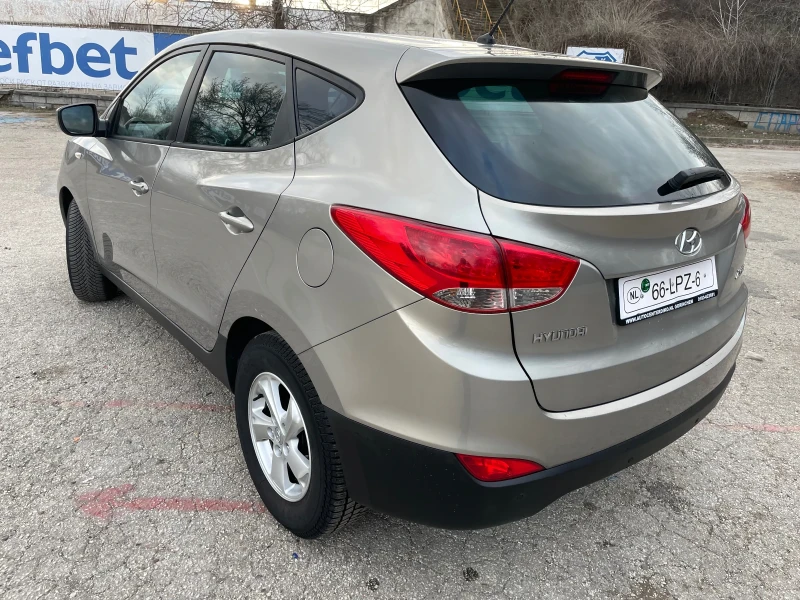 Hyundai IX35 IX 35, снимка 7 - Автомобили и джипове - 48801770