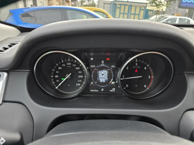 Land Rover Discovery Sport 2.0 DIZEL 4x4 180kc, снимка 13 - Автомобили и джипове - 51837660