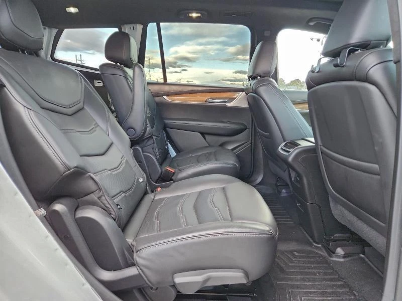 Cadillac XT6 3.6L 6 All wheel drive, снимка 3 - Автомобили и джипове - 53142645