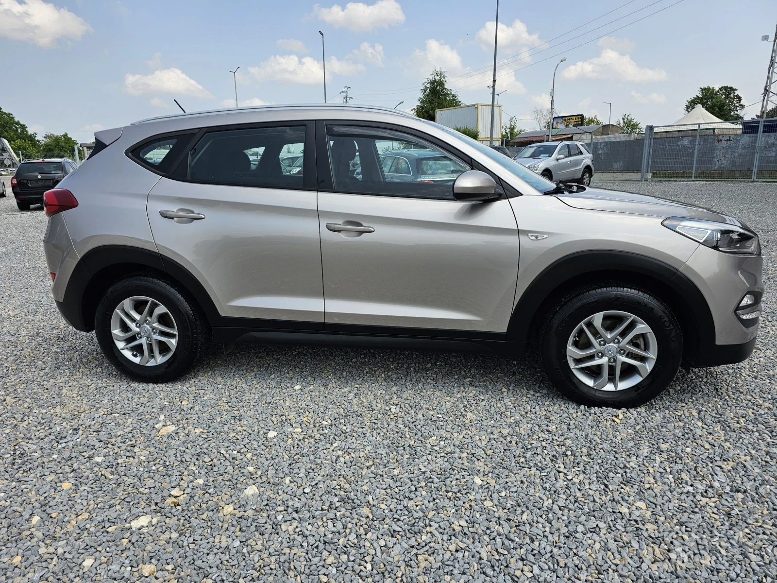 Hyundai Tucson 1.6i 132k.s. LPG 130000km. - изображение 4