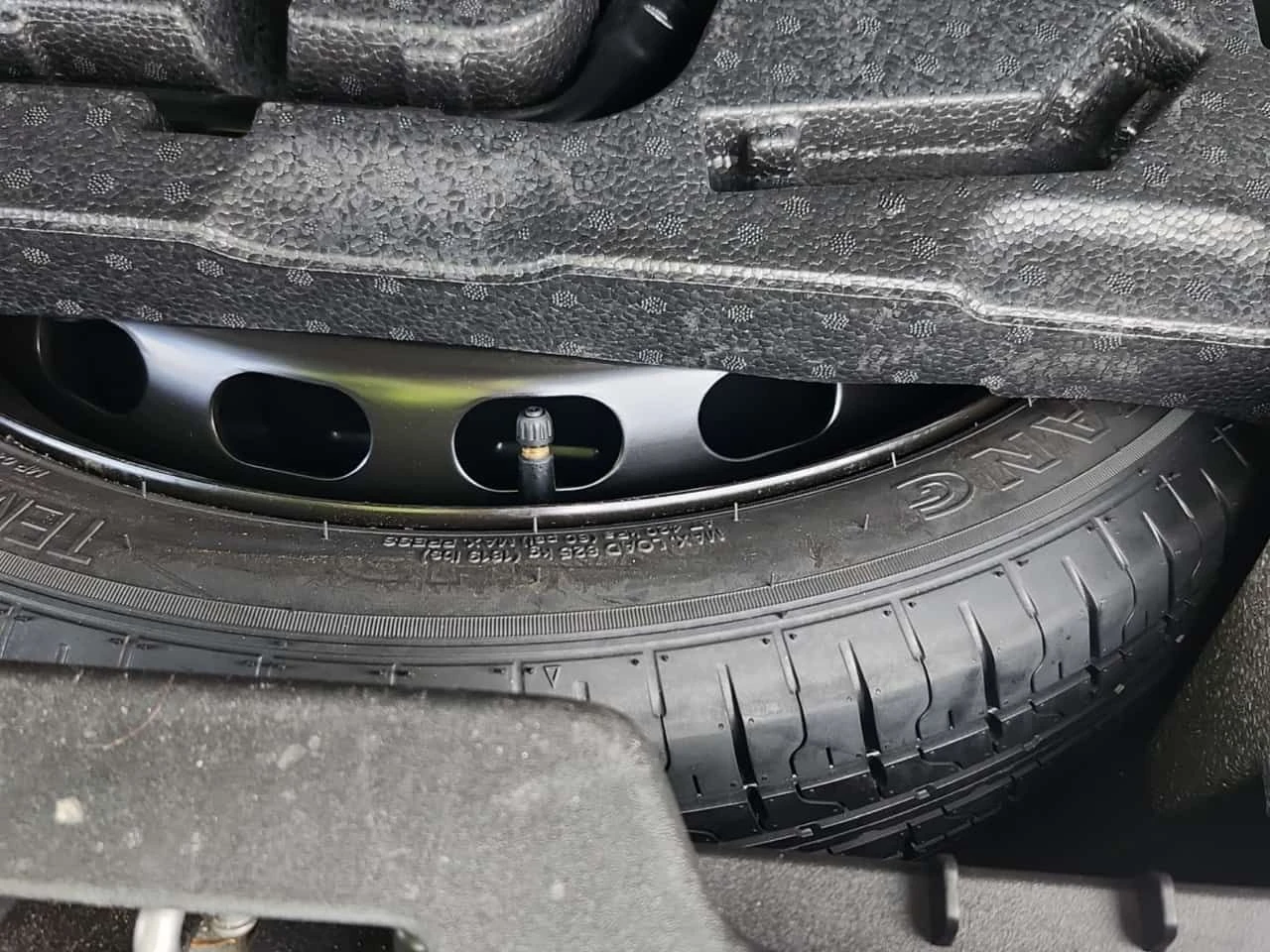 Volvo Xc90 PLUS BRIGHT THEME * CARFAX * 2 ключа/Панорама , снимка 14 - Автомобили и джипове - 53741109