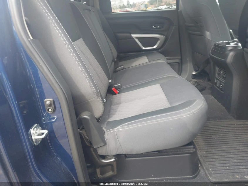 Nissan Titan crew cab 5.6l Titan Sv 4X4 | Mobile.bg � ����������� 8