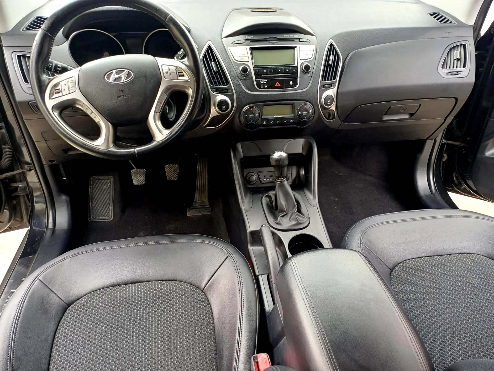 Hyundai IX35 2.0 i Comfort-163кс, снимка 11 - Автомобили и джипове - 55079805