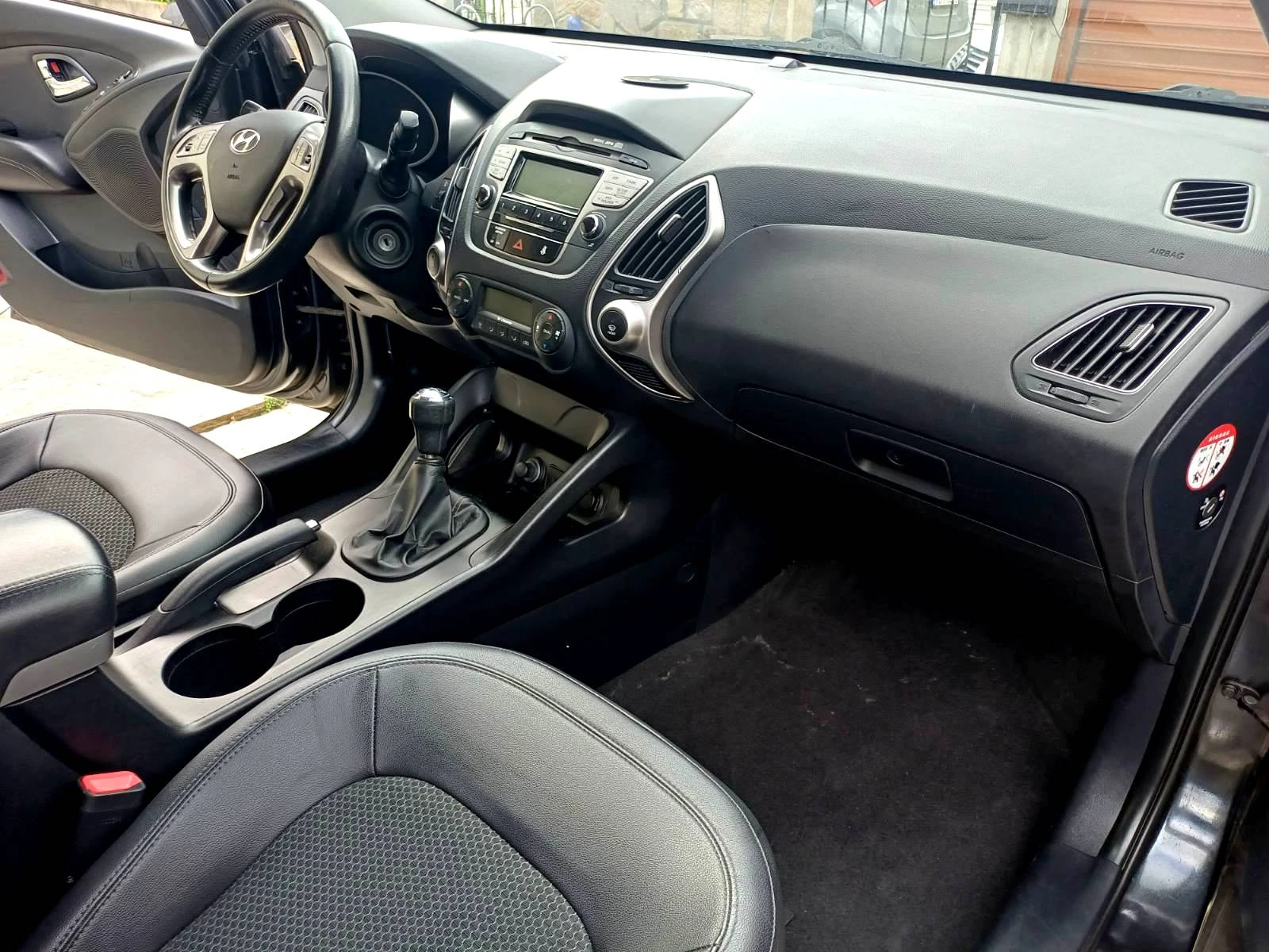 Hyundai IX35 2.0 i Comfort-163кс, снимка 12 - Автомобили и джипове - 55079805
