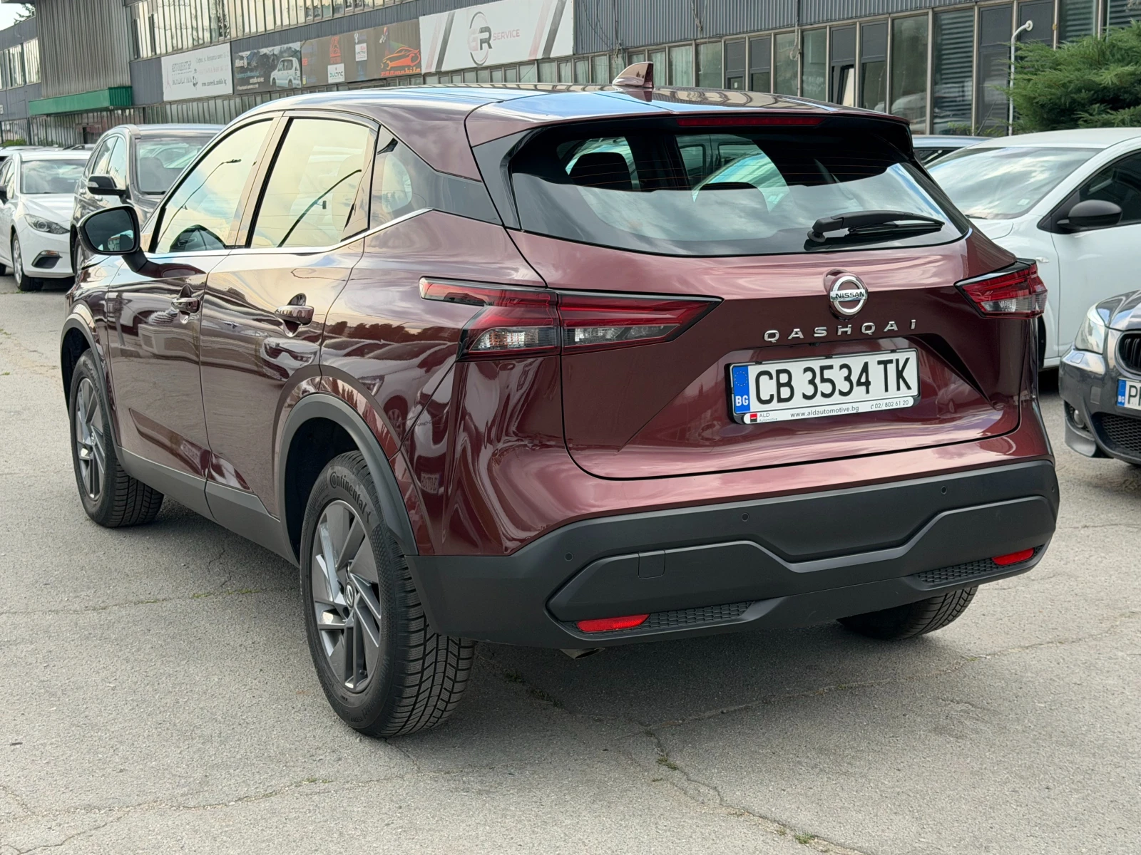 Nissan Qashqai, снимка 6 - Автомобили и джипове - 55156695
