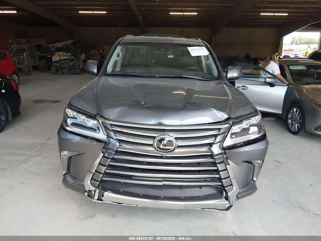 Lexus LX 570 RUN&DRIVE * BUY NOW до 28.09 * CARFAX * , снимка 12 - Автомобили и джипове - 56178371