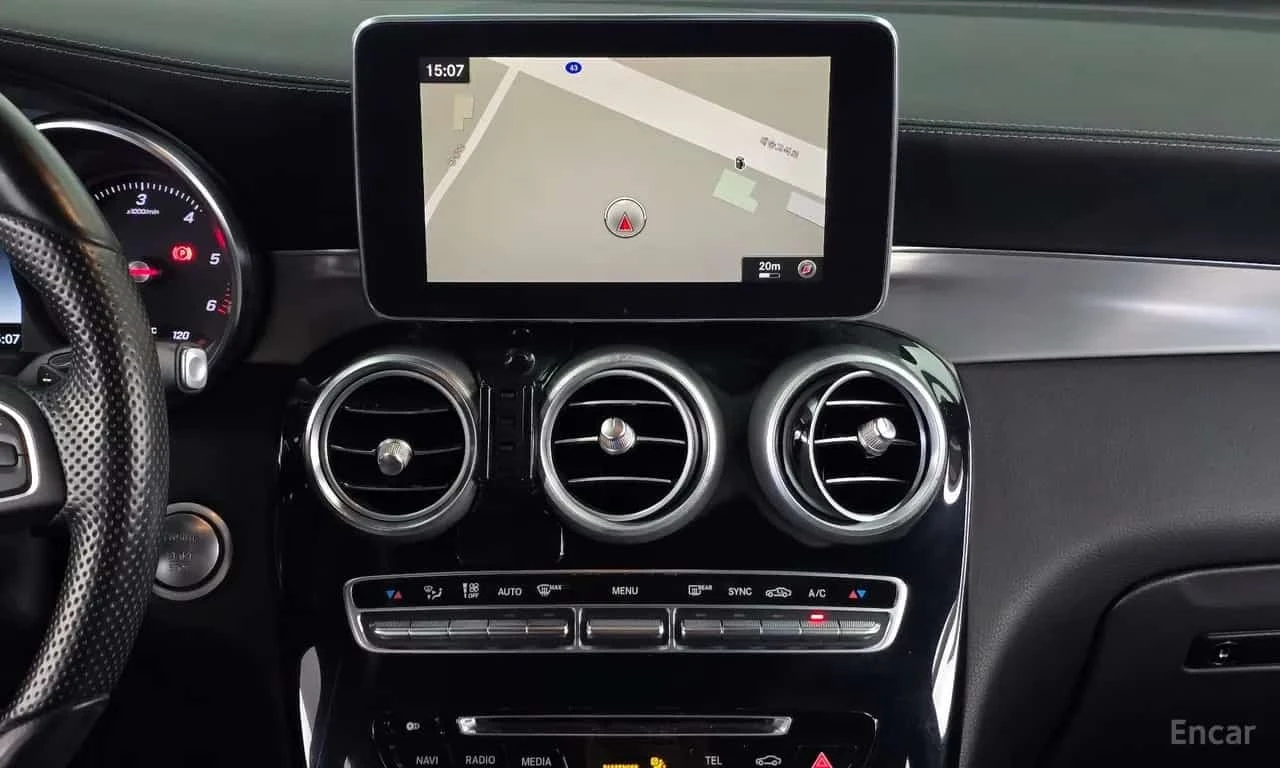 Mercedes-Benz GLC 4MATIC Premium Coupe * БЕЗ ПЪРВОНАЧАЛНА, снимка 14 - Автомобили и джипове - 56194028