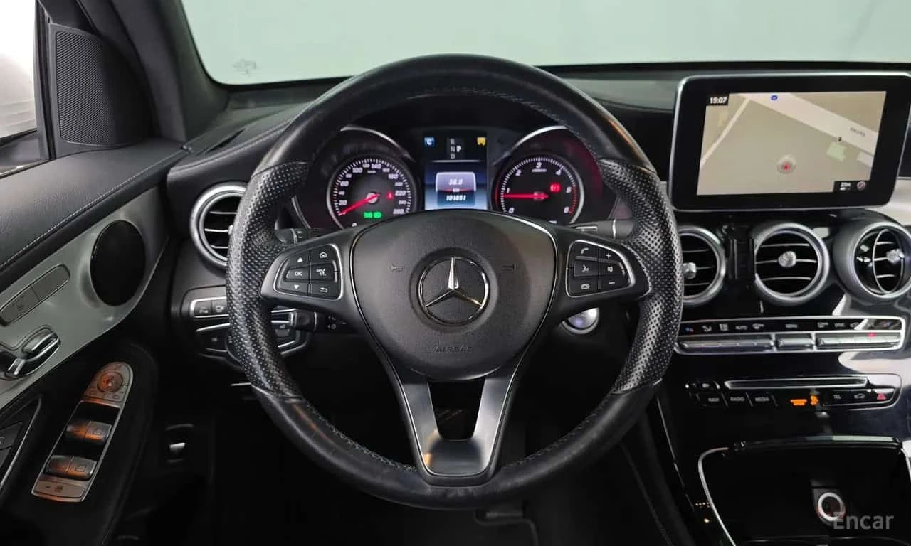 Mercedes-Benz GLC 4MATIC Premium Coupe * БЕЗ ПЪРВОНАЧАЛНА, снимка 13 - Автомобили и джипове - 56194028