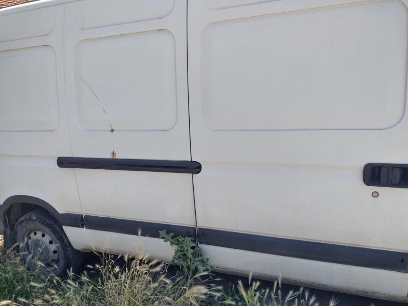 Renault Master 2.5 D, снимка 5 - Бусове и автобуси - 47703744