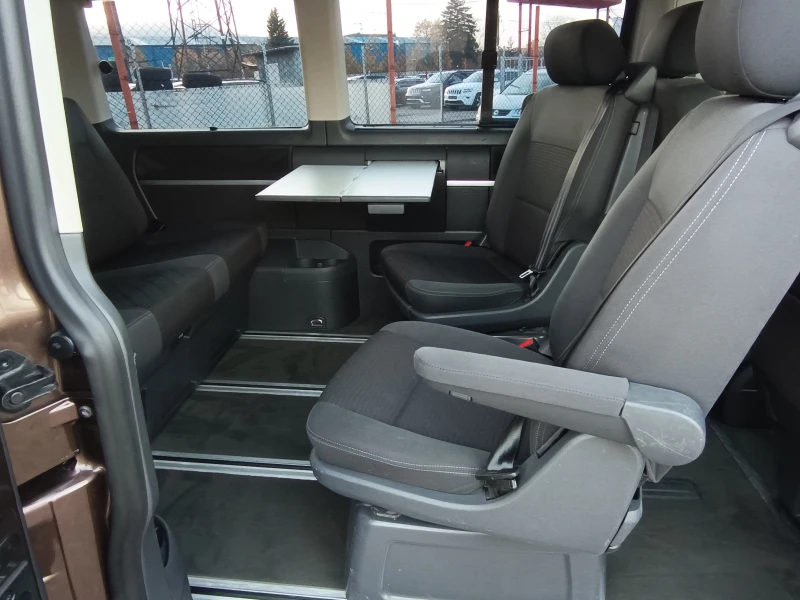 VW Multivan 2.0TDI-140к.с.!!! &#34;MULTIVAN-CUP&#34;! ВНОС ШВЕ, снимка 8 - Бусове и автобуси - 52467365