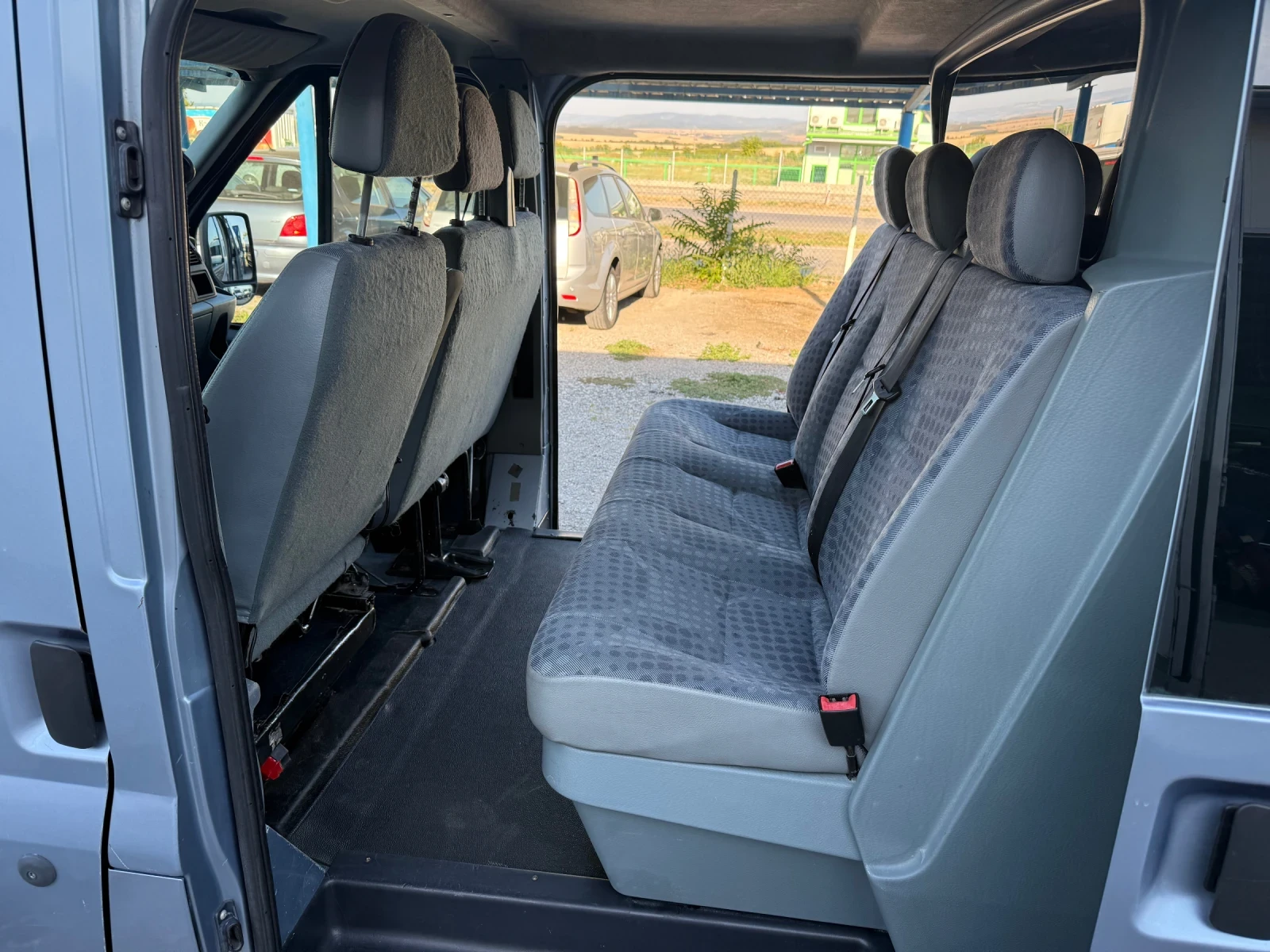 Ford Transit 2.2 - изображение 7