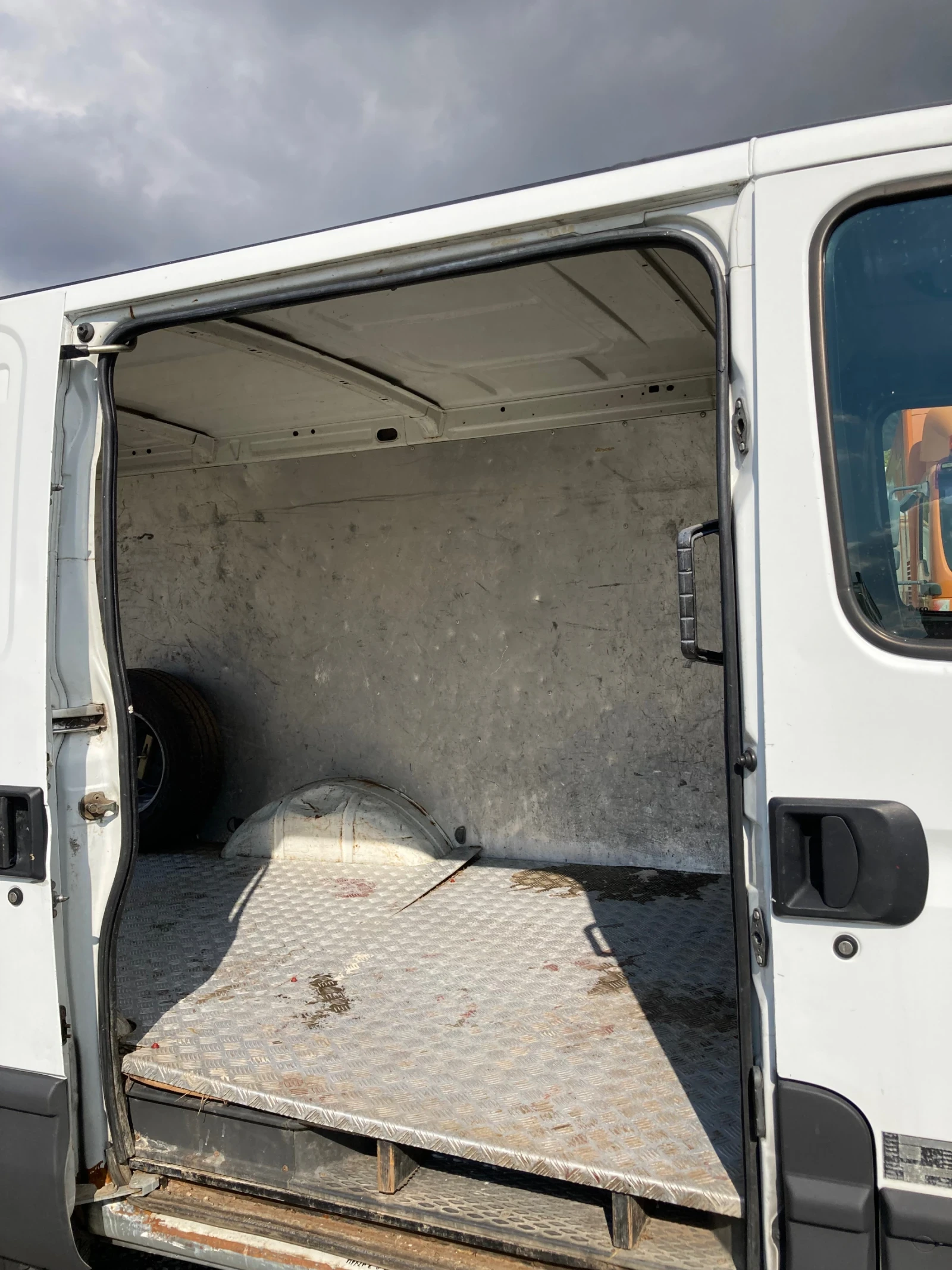 Iveco Daily 35s14 - изображение 10