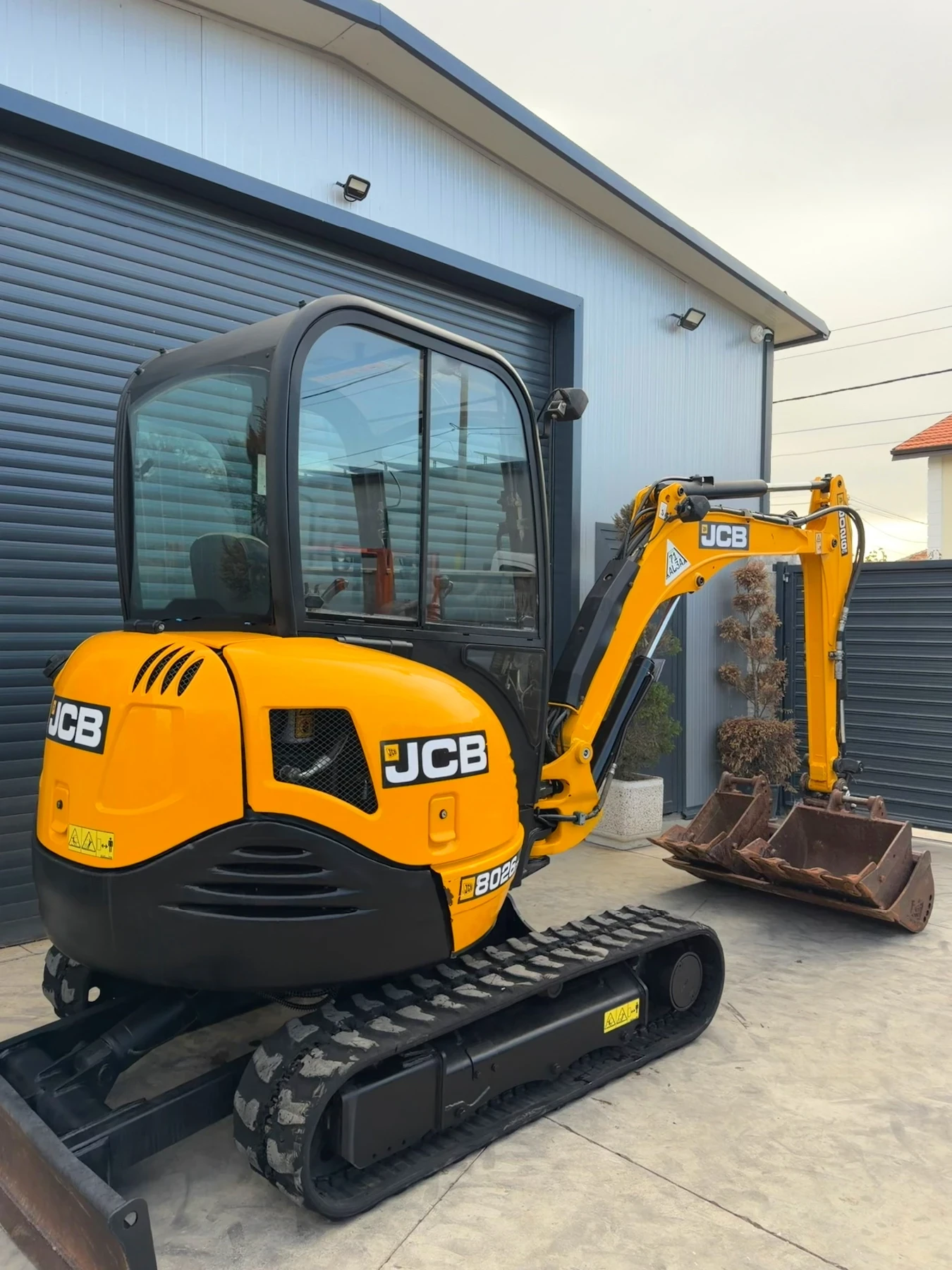 ����� JCB 8026 2.9�. | Mobile.bg � ����������� 5