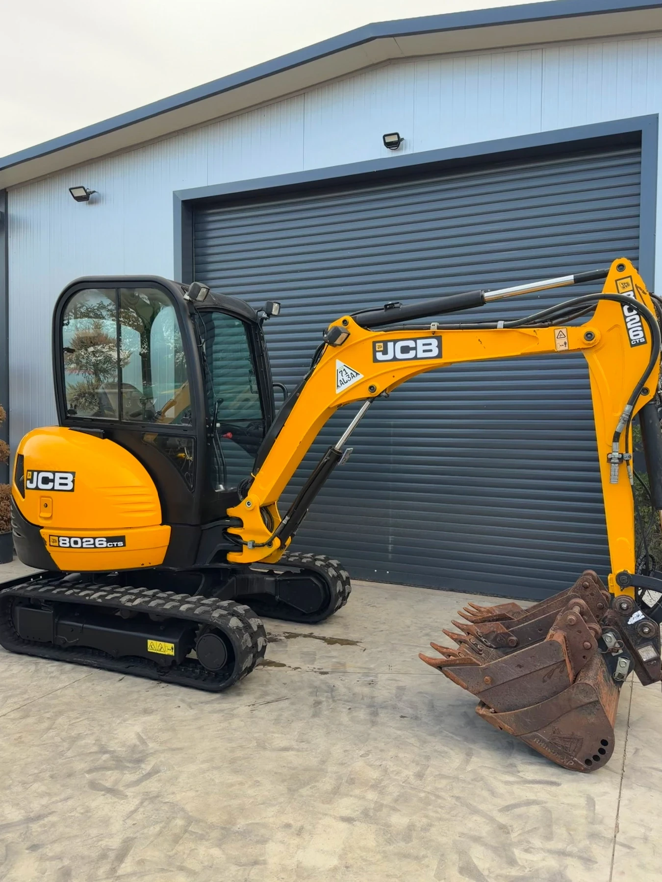 ����� JCB 8026 2.9�. | Mobile.bg � ����������� 3