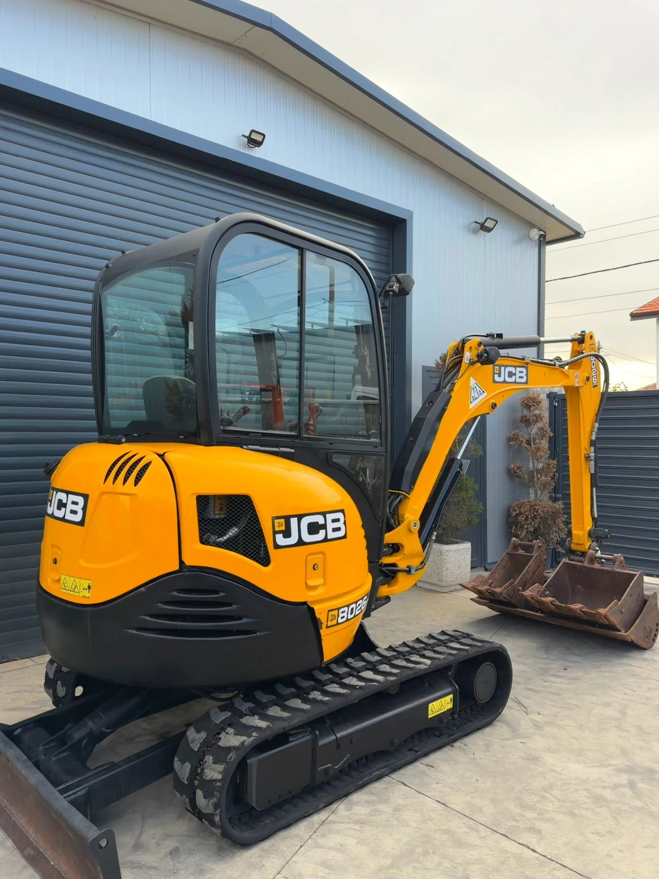 ����� JCB 8026 2.9�. | Mobile.bg � ����������� 9