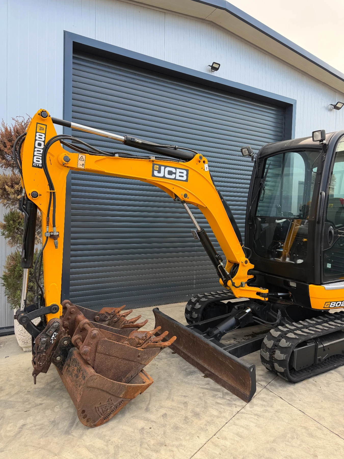 ����� JCB 8026 2.9�. | Mobile.bg � ����������� 4