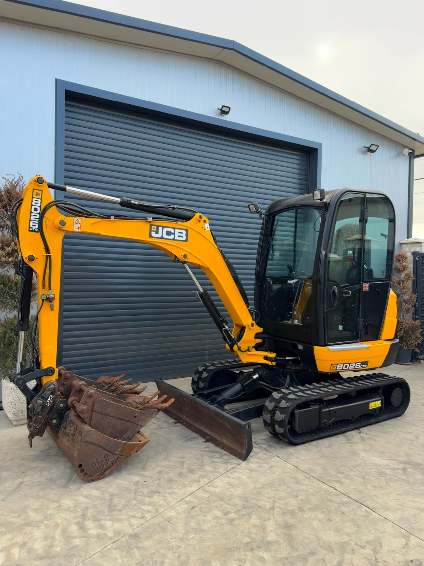 Багер JCB 8026 2.9т.