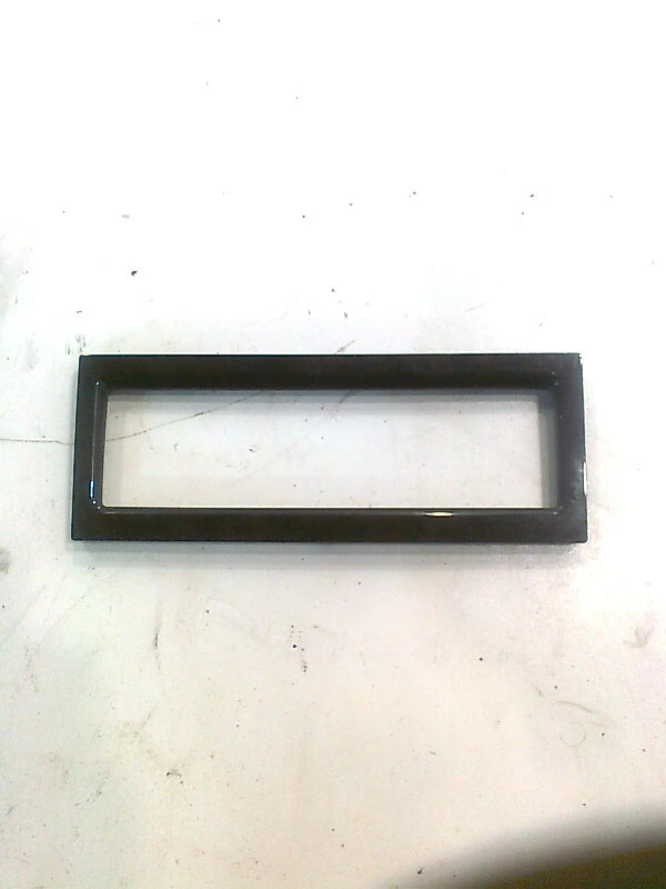 декоративна лайсна (1) арматурно табло за Фолксваген Голф mk4 1.9pd 