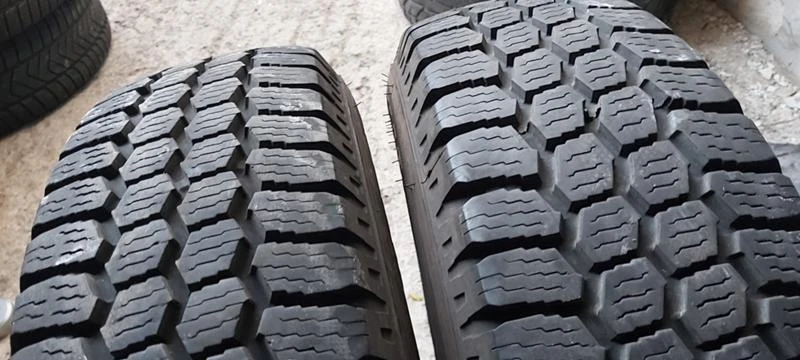 Гуми Зимни 195/75R16, снимка 2 - Гуми и джанти - 30950587