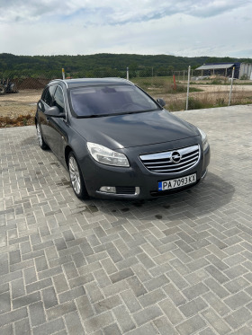 Opel Insignia, снимка 1 - Автомобили и джипове - 45454400