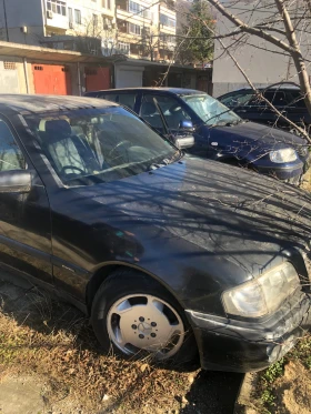 Mercedes-Benz C 180, снимка 3