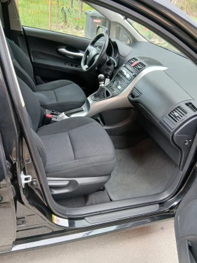 Toyota Auris 2.0 D4D - 4600 € / 8996.82 лв. - 82523476 8