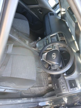 Toyota Avensis - 2200 € / 4302.83 лв. - 20423024 6