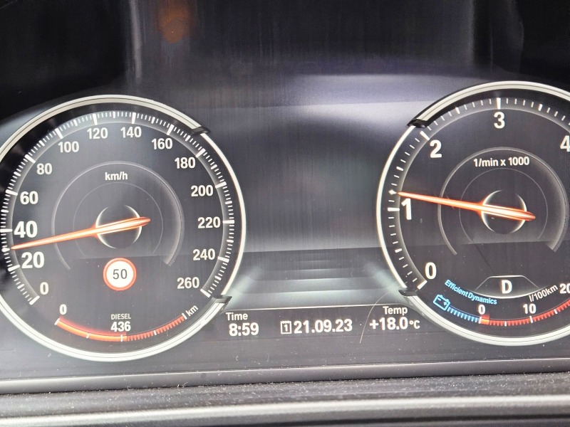 BMW 530 530d F11 Touring xDrive, снимка 8 - Автомобили и джипове - 44305816