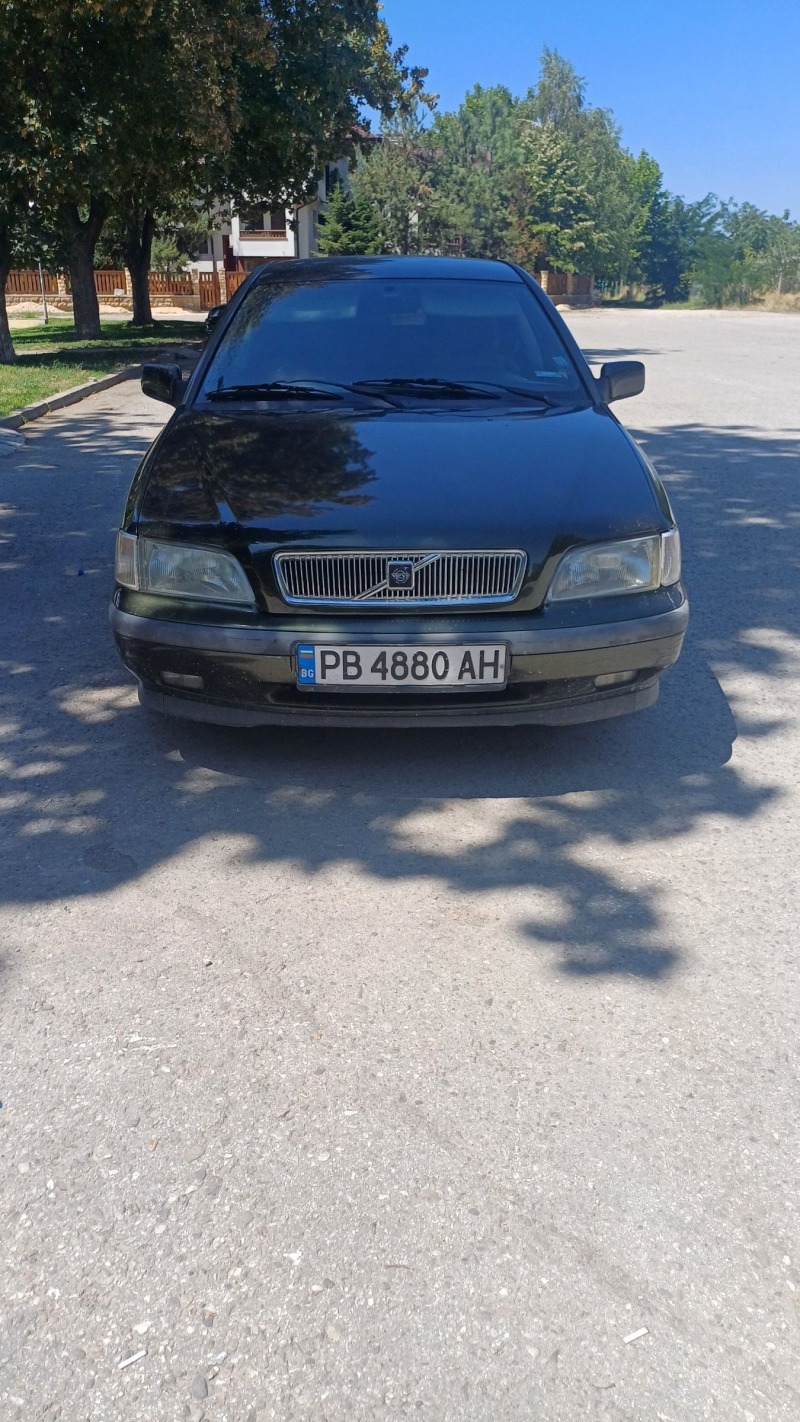 Volvo S40 Бензи, снимка 1 - Автомобили и джипове - 46767737