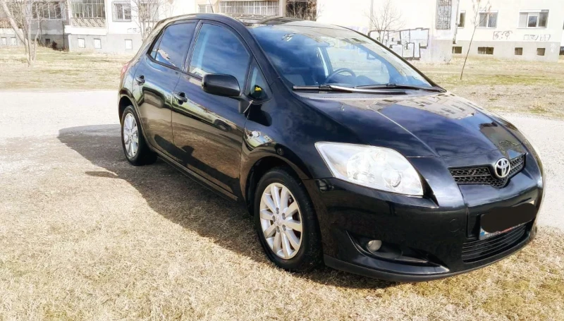 Toyota Auris, снимка 4 - Автомобили и джипове - 49170914