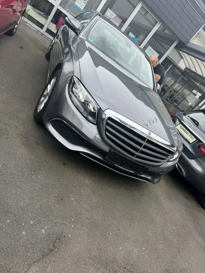 Mercedes-Benz E 200 Executive 30000km, снимка 7 - Автомобили и джипове - 53200801