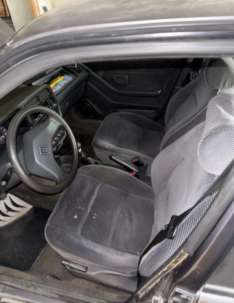 Peugeot 306 Peugeout 1.4 бензин, снимка 5 - Автомобили и джипове - 52172750