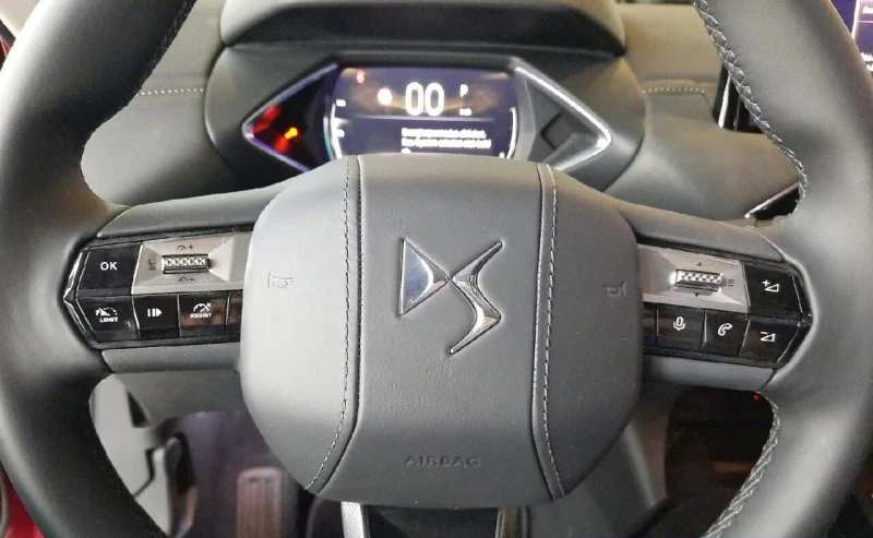 DS DS 3 НОВ!/OPERA/156HP/CAM/HUD/KLESS/FWD/BSA/LED/920f, снимка 11 - Автомобили и джипове - 52333552