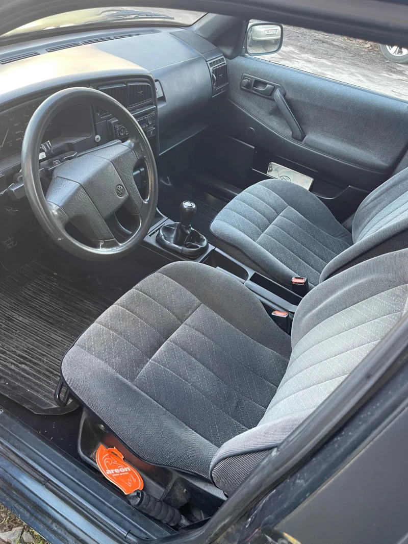 VW Passat 1.8 I GAZ, снимка 5 - Автомобили и джипове - 52652188