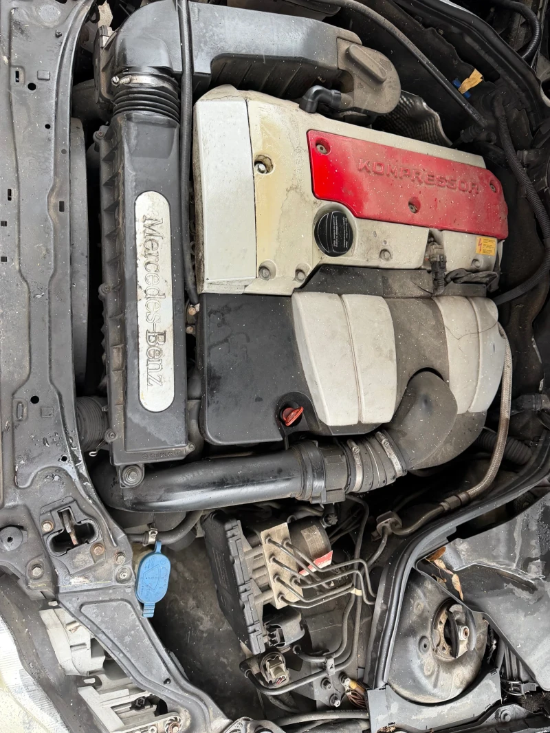 Mercedes-Benz C 200 Kompressor, снимка 10 - Автомобили и джипове - 53304539