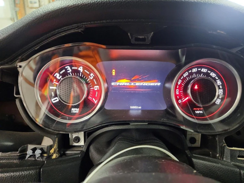 Dodge Challenger SRT 392/ДИСТРОНИК/АВТОФИНАНСИРАНЕ ОТ , снимка 9 - Автомобили и джипове - 53365955