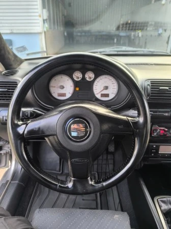 Seat Leon, снимка 6 - Автомобили и джипове - 52857904