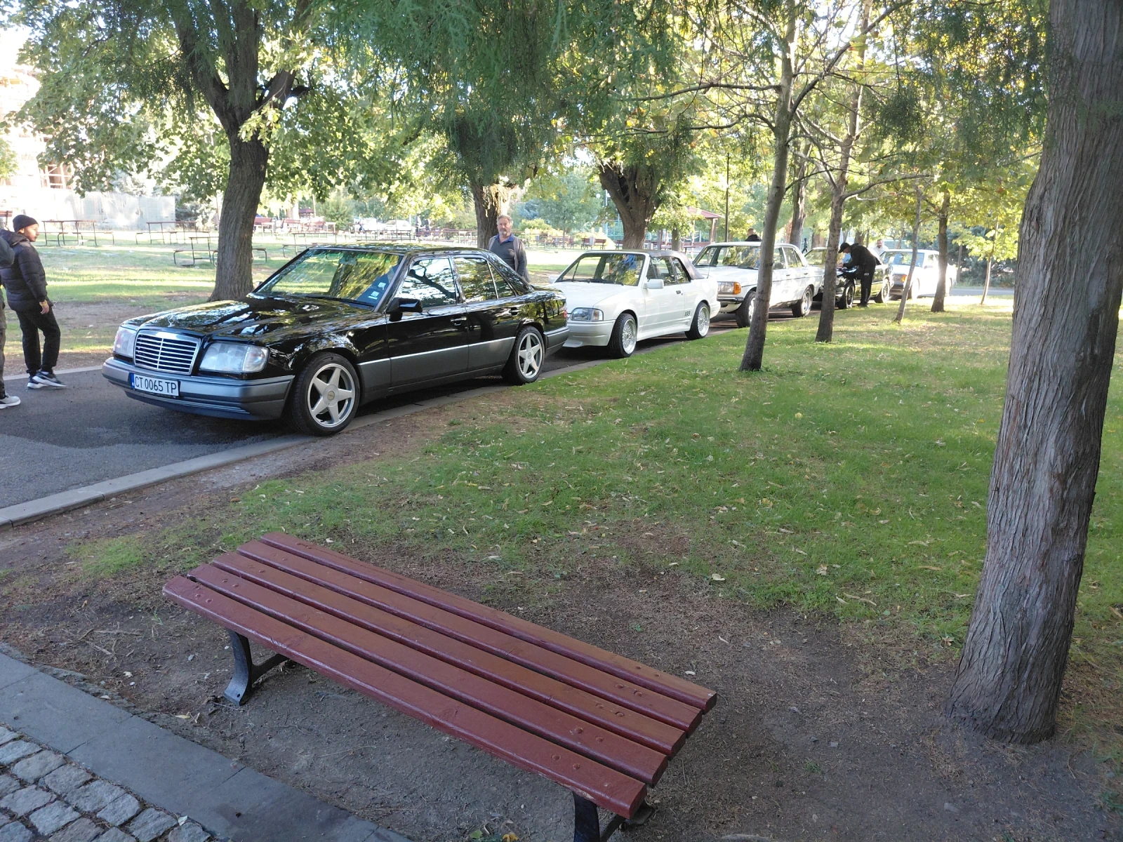 Mercedes-Benz E 320 Sport line, снимка 2 - Автомобили и джипове - 53200801