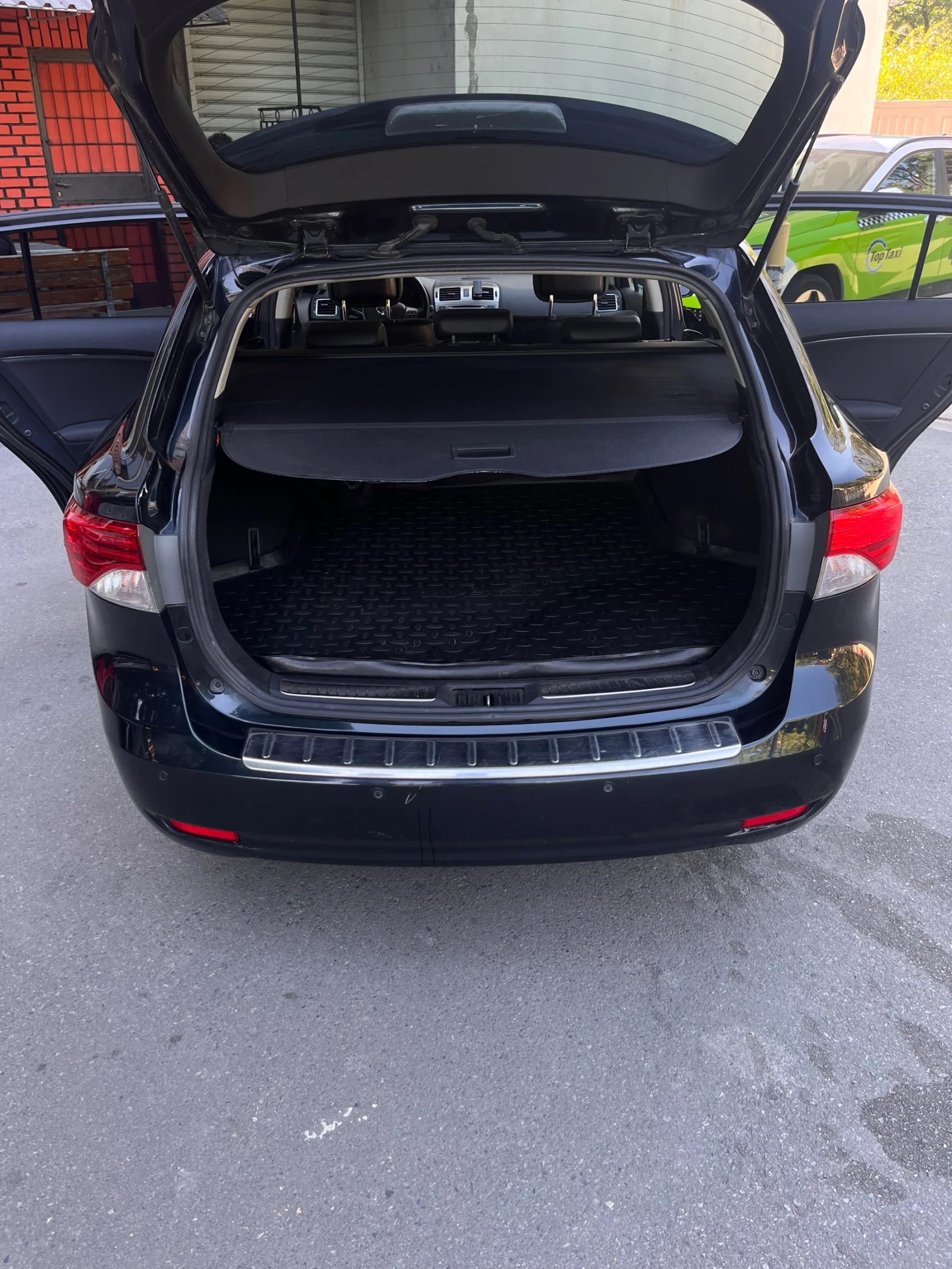 Toyota Avensis 2.2 D4D | Mobile.bg — изображение 13