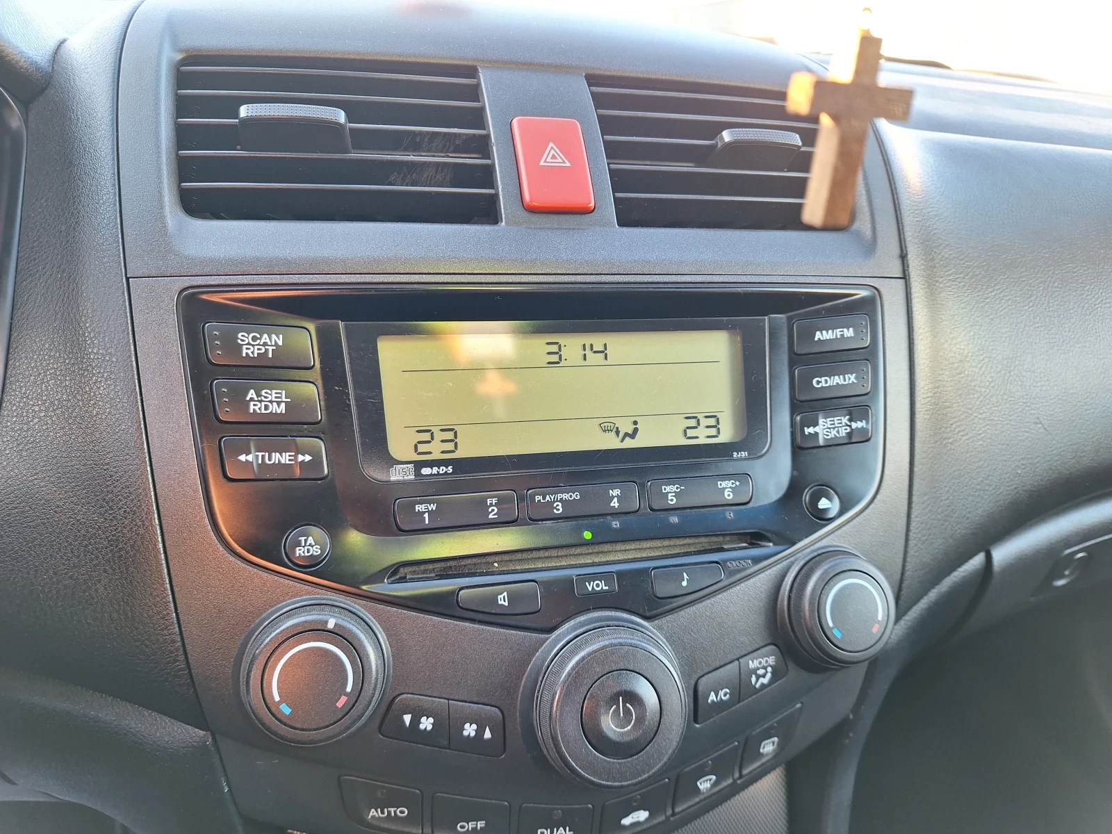 Honda Accord  - изображение 10