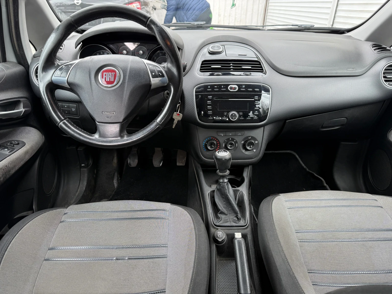 Fiat Punto Evo* 1.4i* , снимка 9 - Автомобили и джипове - 54078212