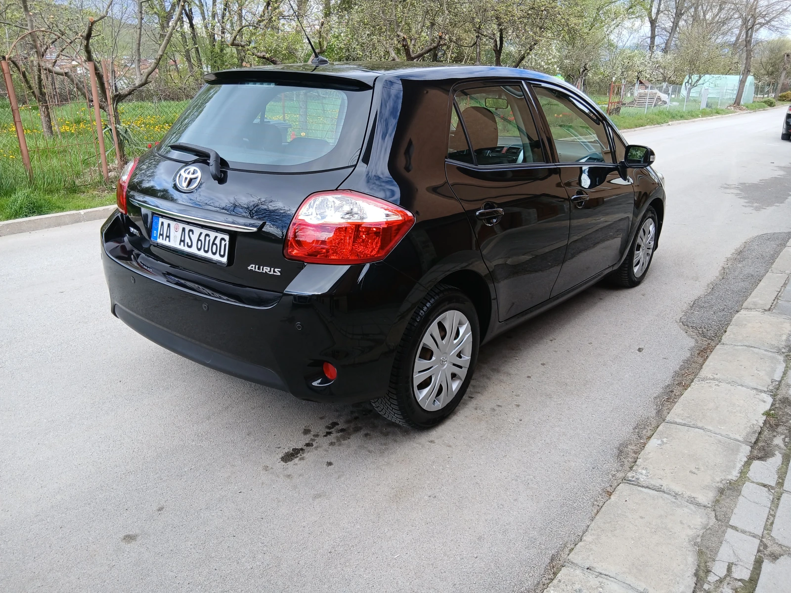 Toyota Auris 2.0 D4D, снимка 4 - Автомобили и джипове - 54271362