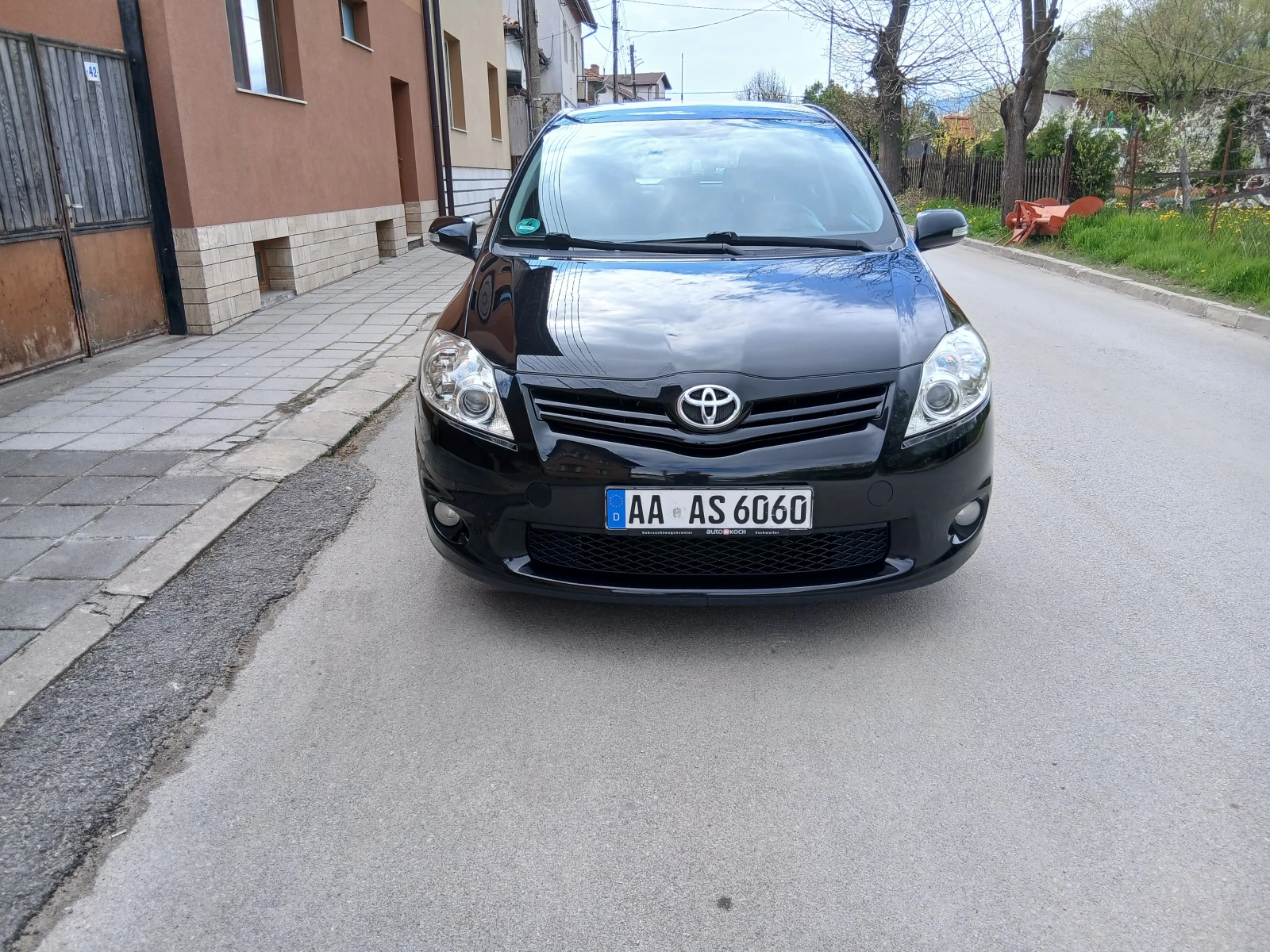 Toyota Auris 2.0 D4D, снимка 6 - Автомобили и джипове - 54271362
