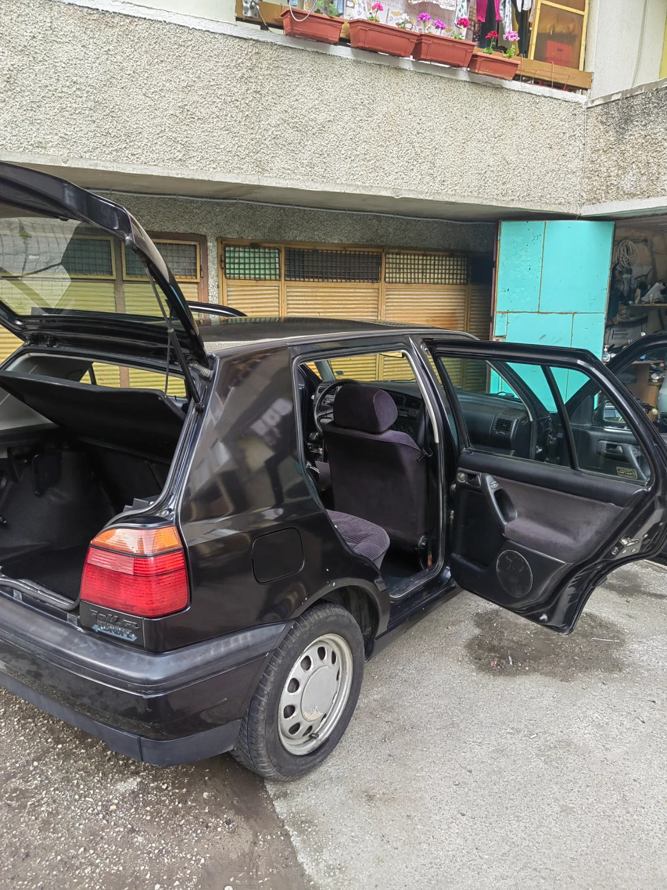 VW Golf, снимка 17 - Автомобили и джипове - 54461519