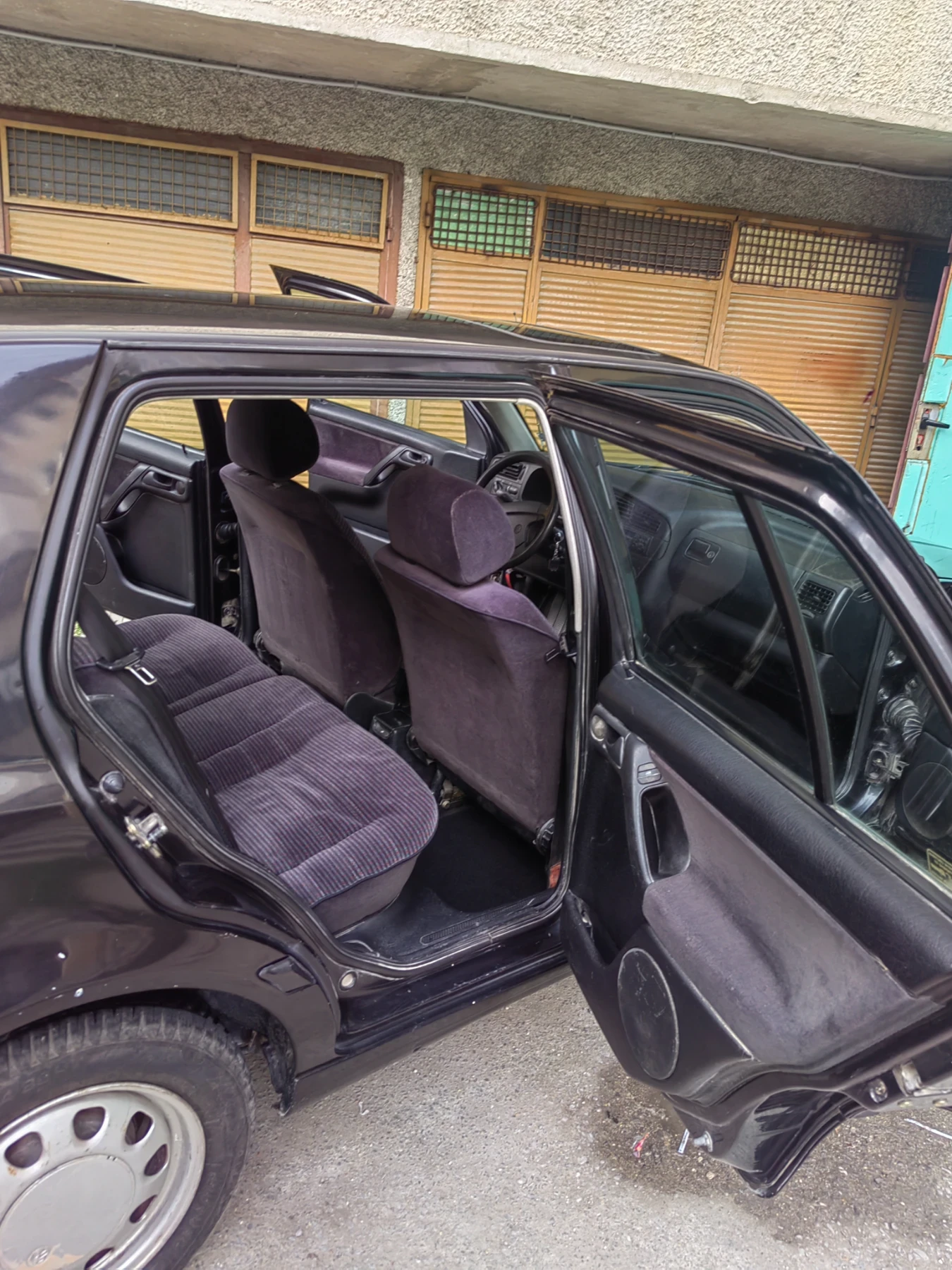 VW Golf, снимка 4 - Автомобили и джипове - 54461519