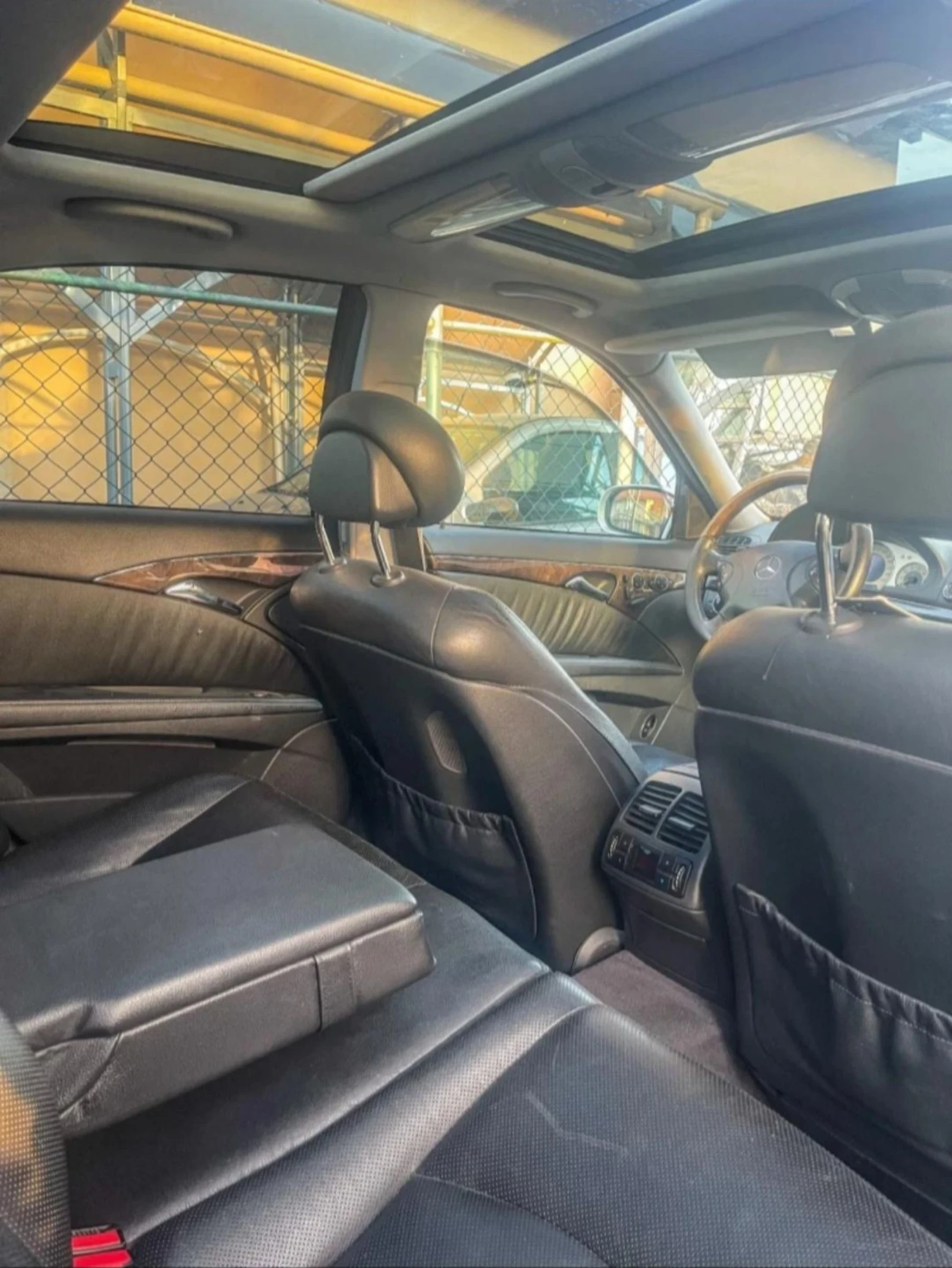 Mercedes-Benz E 320, снимка 6 - Автомобили и джипове - 54640512