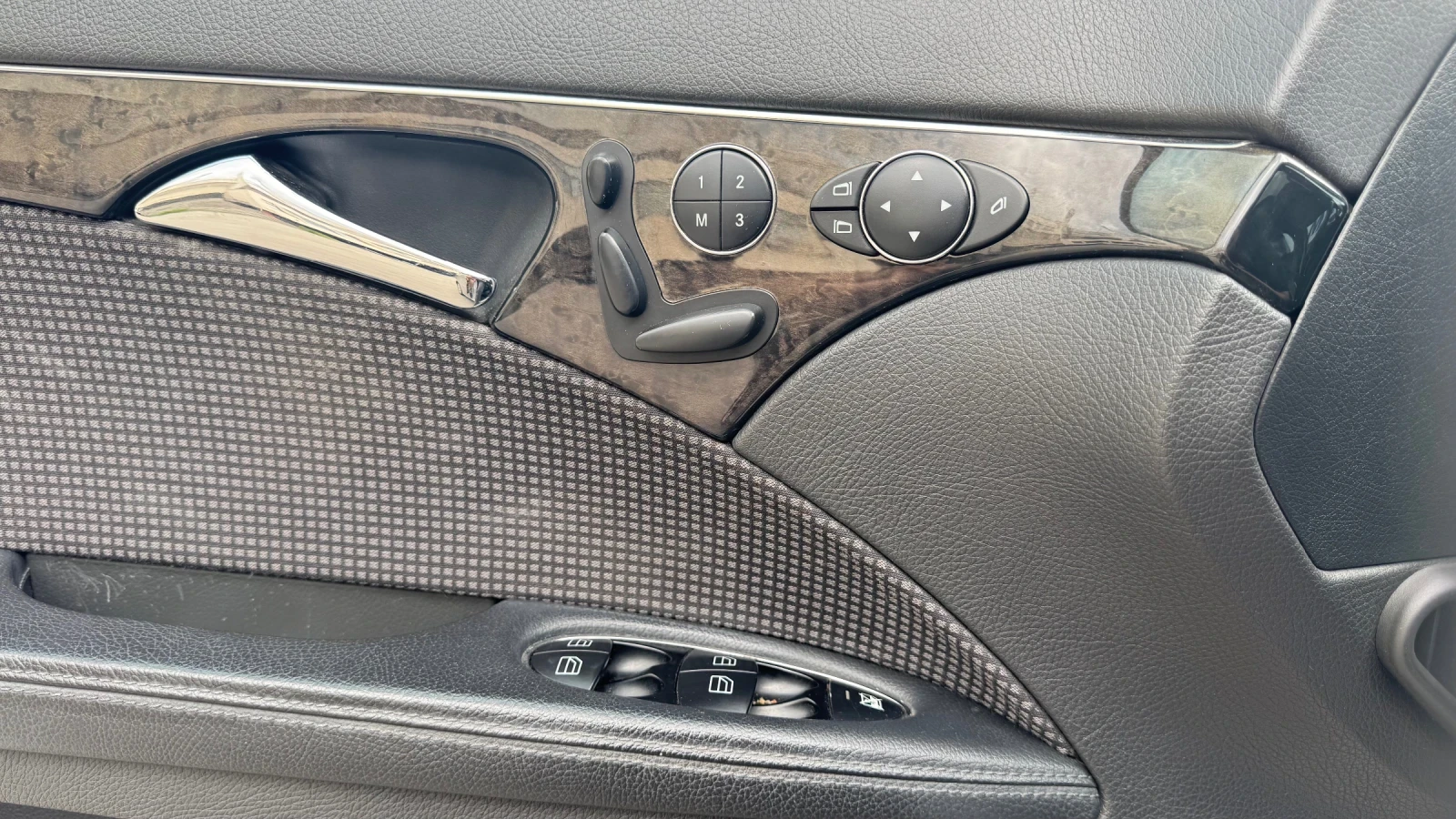 Mercedes-Benz E 270 2.7, снимка 7 - Автомобили и джипове - 54893451